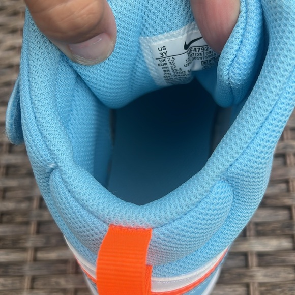 Nike Little Kid Court Borough Mid 2 Sneakers Neon Orange and Blue Boys Size 3 - Picture 8 of 10